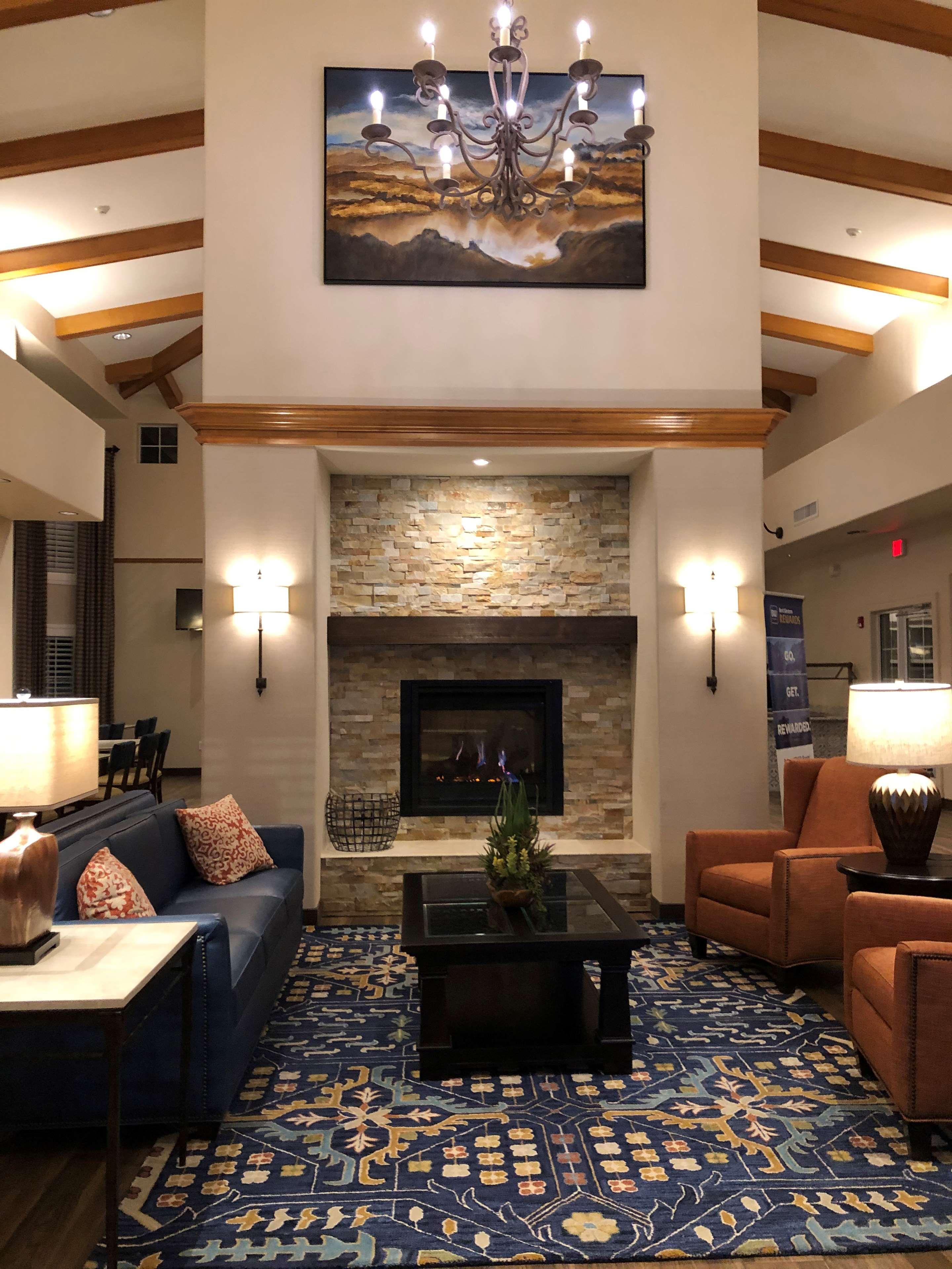 Best Western Plus A Wayfarer'S Inn & Suites Кингман Экстерьер фото