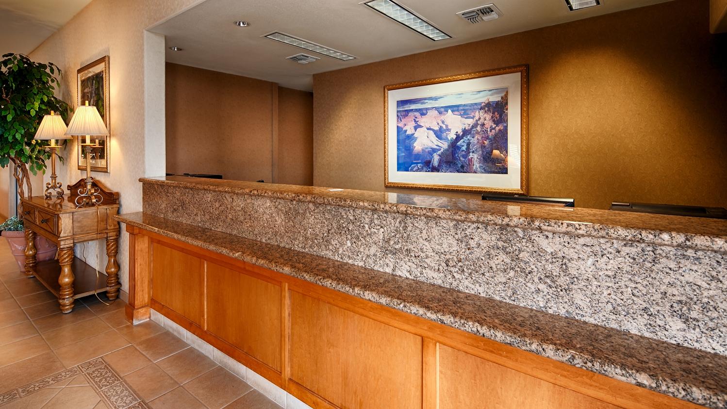 Best Western Plus A Wayfarer'S Inn & Suites Кингман Экстерьер фото