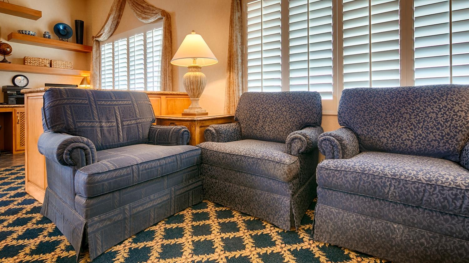 Best Western Plus A Wayfarer'S Inn & Suites Кингман Экстерьер фото