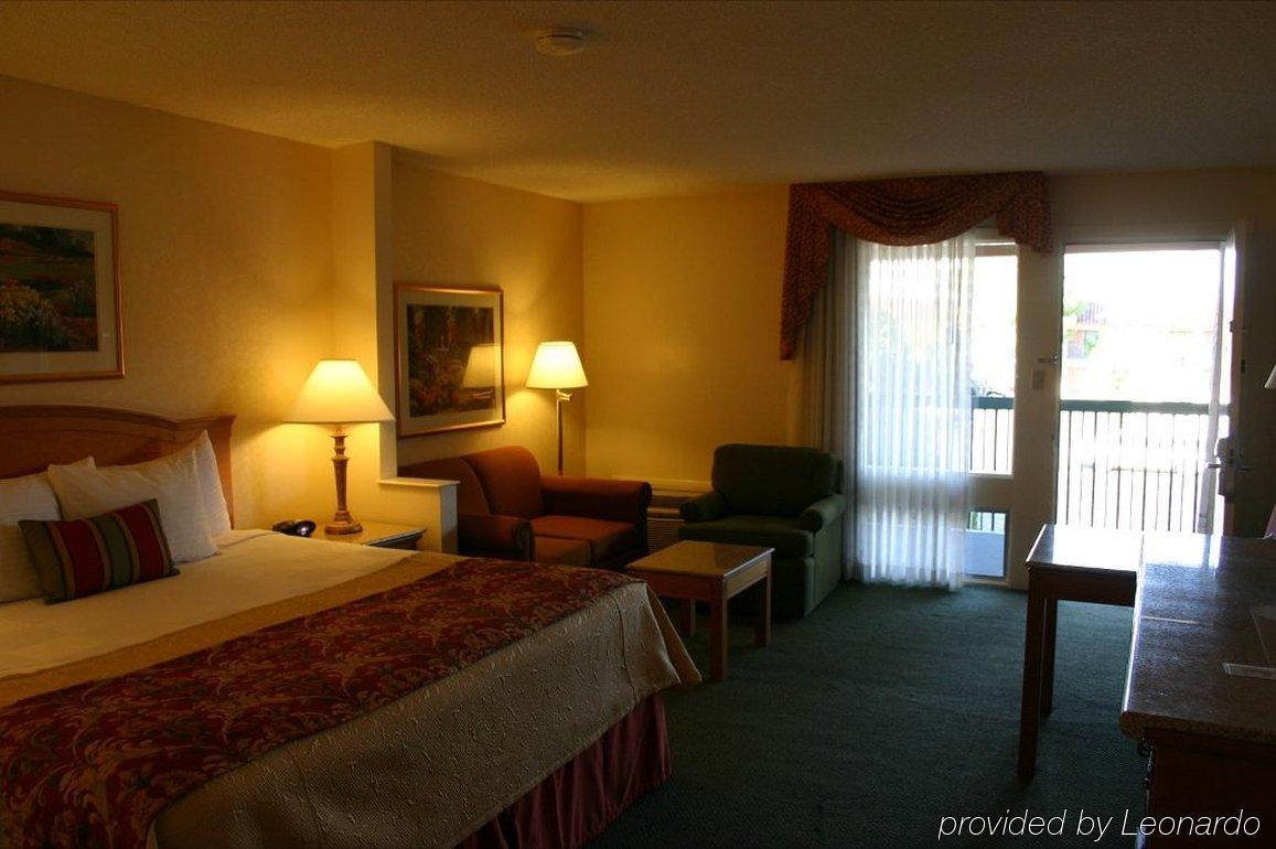 Best Western Plus A Wayfarer'S Inn & Suites Кингман Номер фото